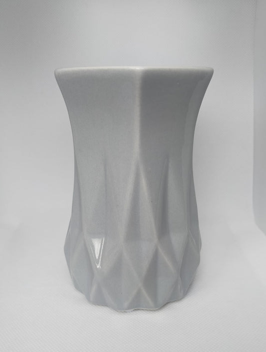 GREY GEOMETIC BURNER